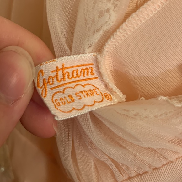 Vintage pastel pink night gown - Picture 10 of 11